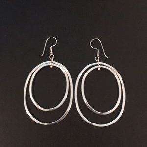 Brand new silver earring